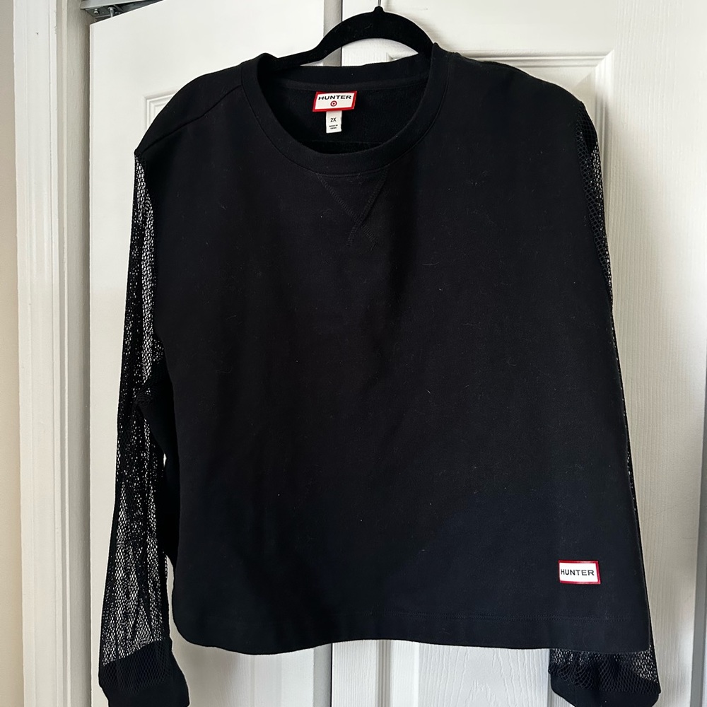 Target HUNTER top. Limited edition, not sold in stores anymore. Size 2x